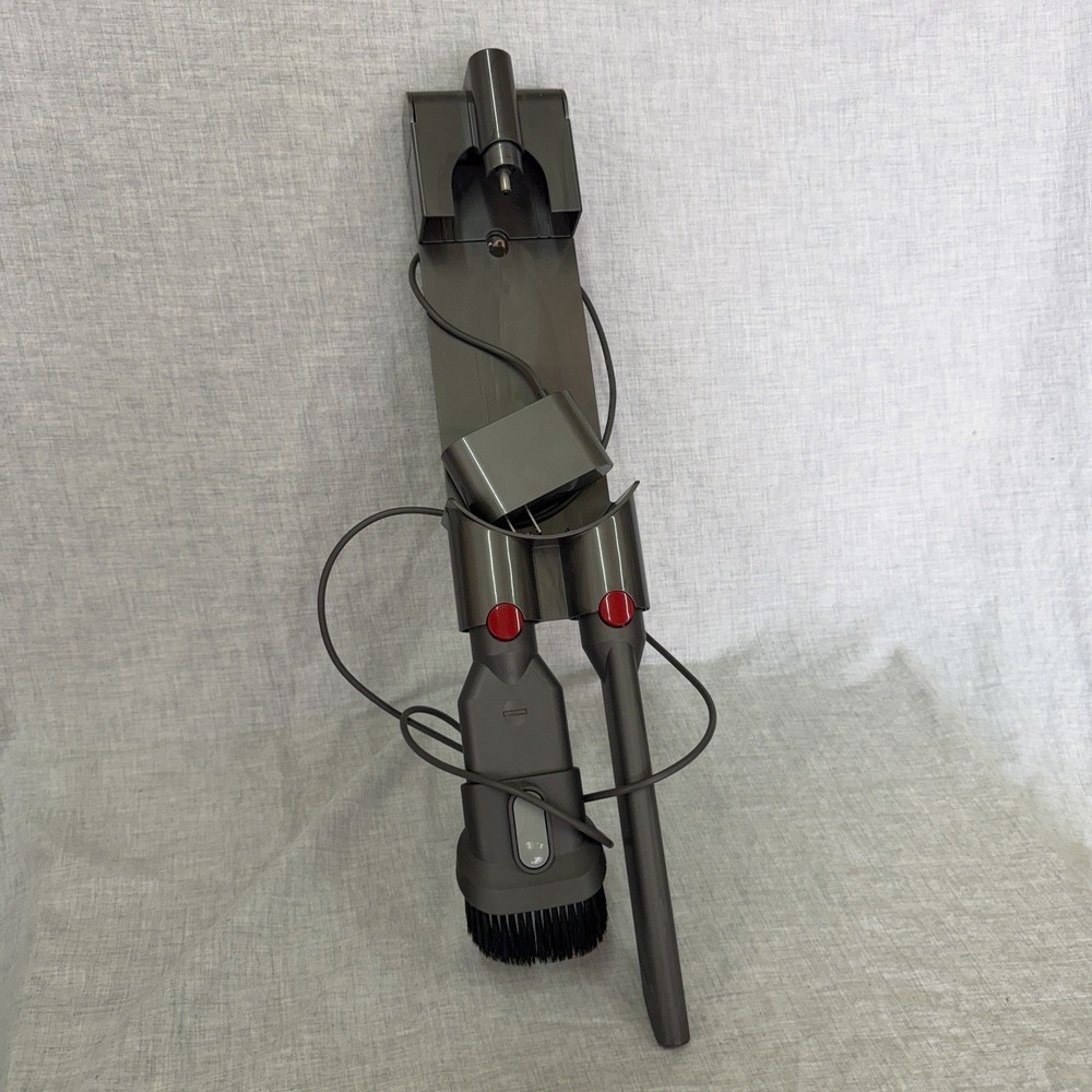 Genuine Dyson V8 V7 Wall Mount Charging Docking Station Charger 2 Tool Bundle